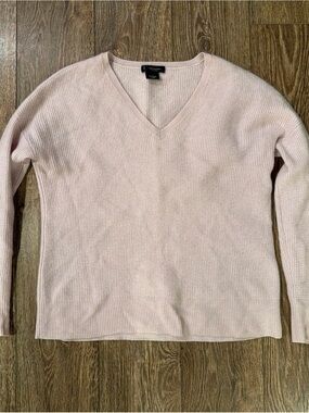 C by Bloomingdale’s cashmere Light Pink V-Neck Sweater - Classic Knit